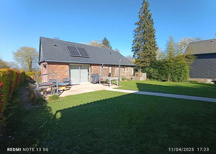 Holiday home Au Calme En Normandie, Foret De Lyons *